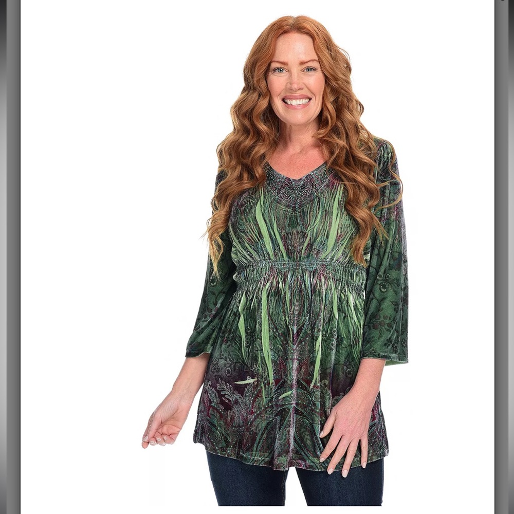 Women’s One World Green Printed Velvet 3/4 Sleeve
Satin V-Neck Embellished Top